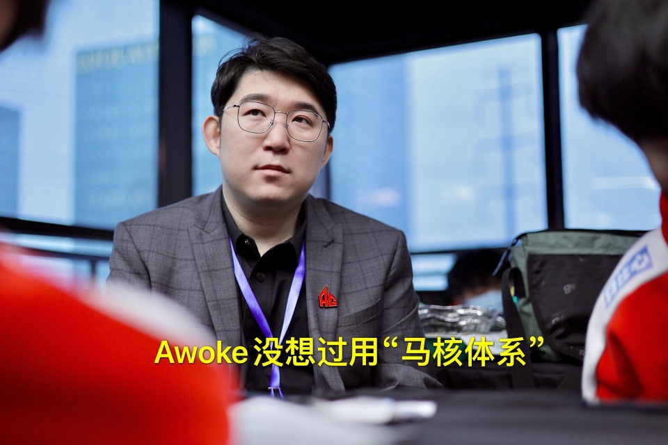 AG超玩会啊泽白起不会大闪？阿泰直言啊泽不配拿冠军，AG全靠初晨
