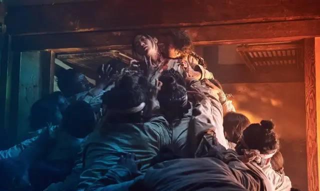岛国大尺度神剧，无限流版《大逃杀》，一口气刷完8集不过瘾！